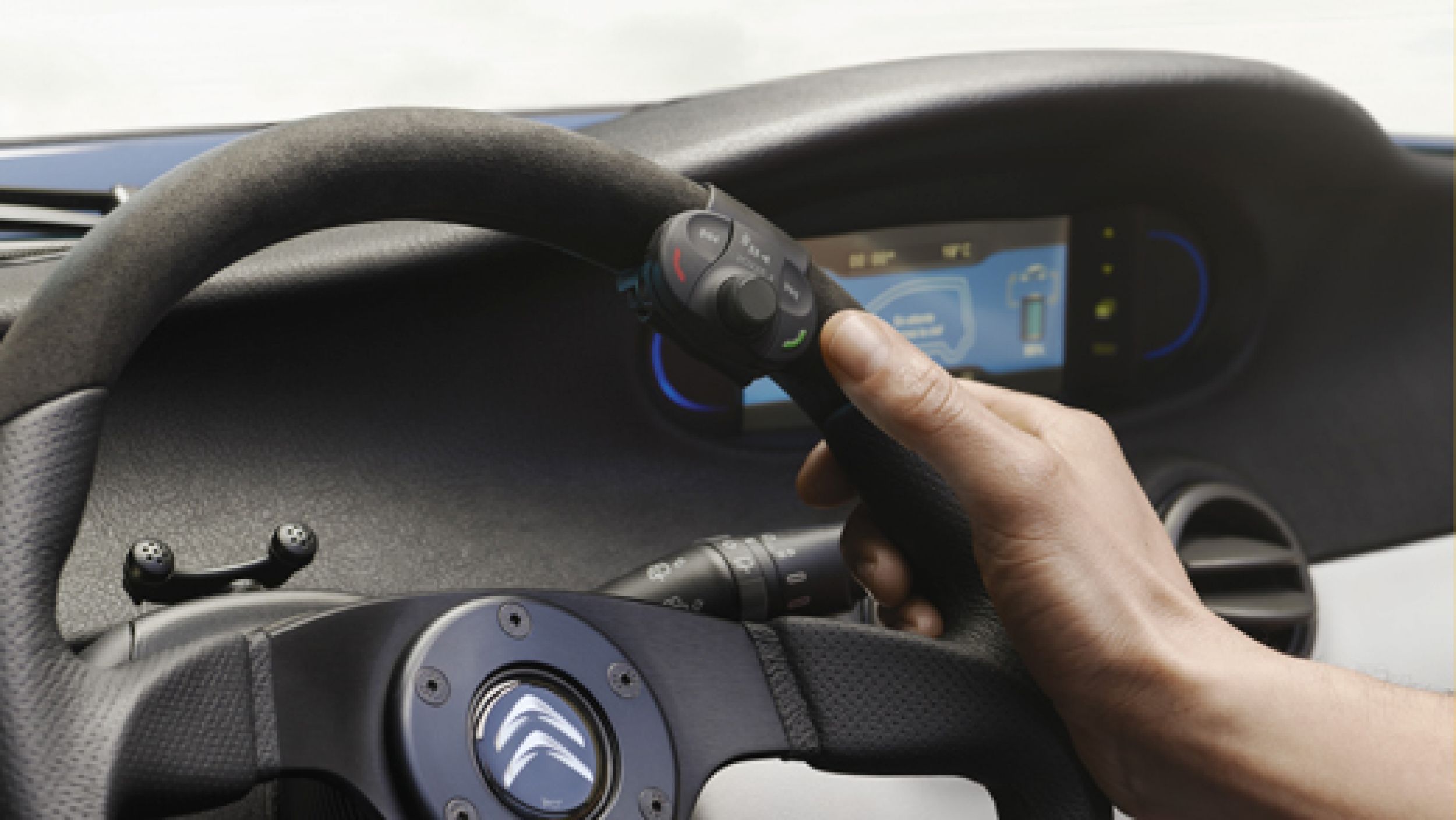 Son commande au volant